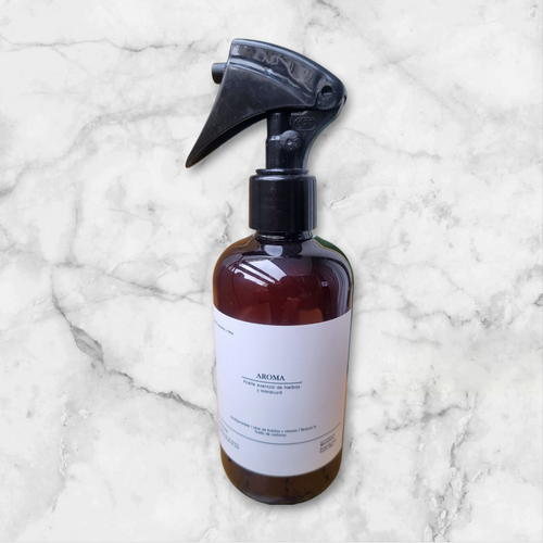 Aceite esencial de hierbas y maracuya